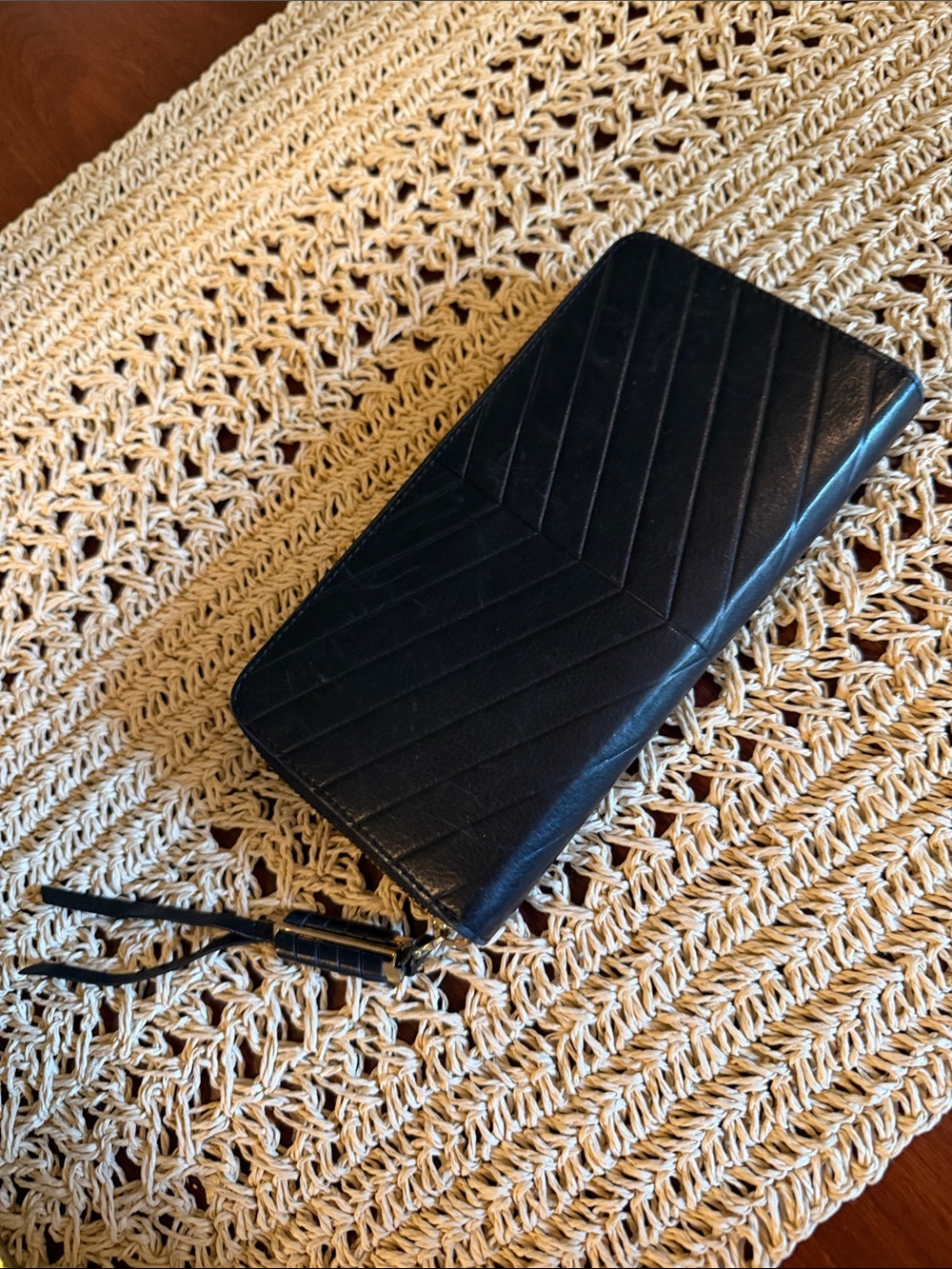 Stella & Dot Covet Black Quilted Zip-Around Wallet for Women